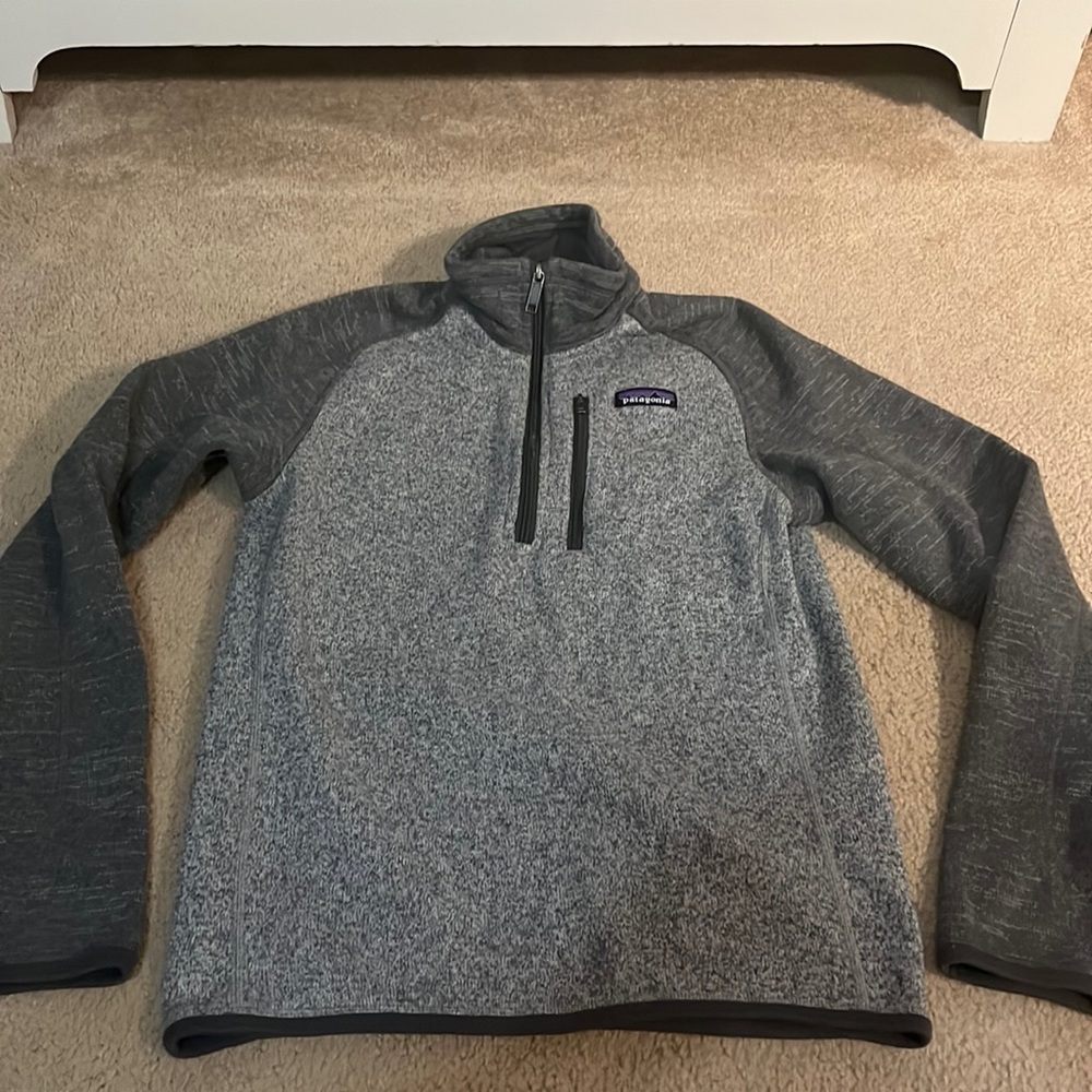 XS Gray Patagonia pullover